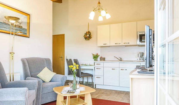 Helle Ferienwohnung mit Süd-Balkon